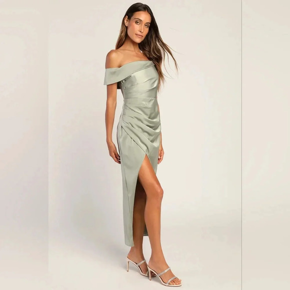 Lulu's Showing Off a Little Sage Green Asymmetrical Tulip Midi Dress M Wedding - Picture 3 of 11